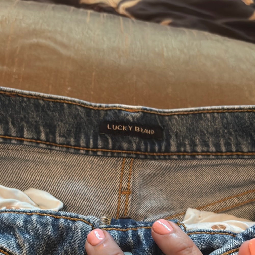 Lucky Brand Straight Leg Blue Jeans with Modern Distressing - Picture 8 of 11